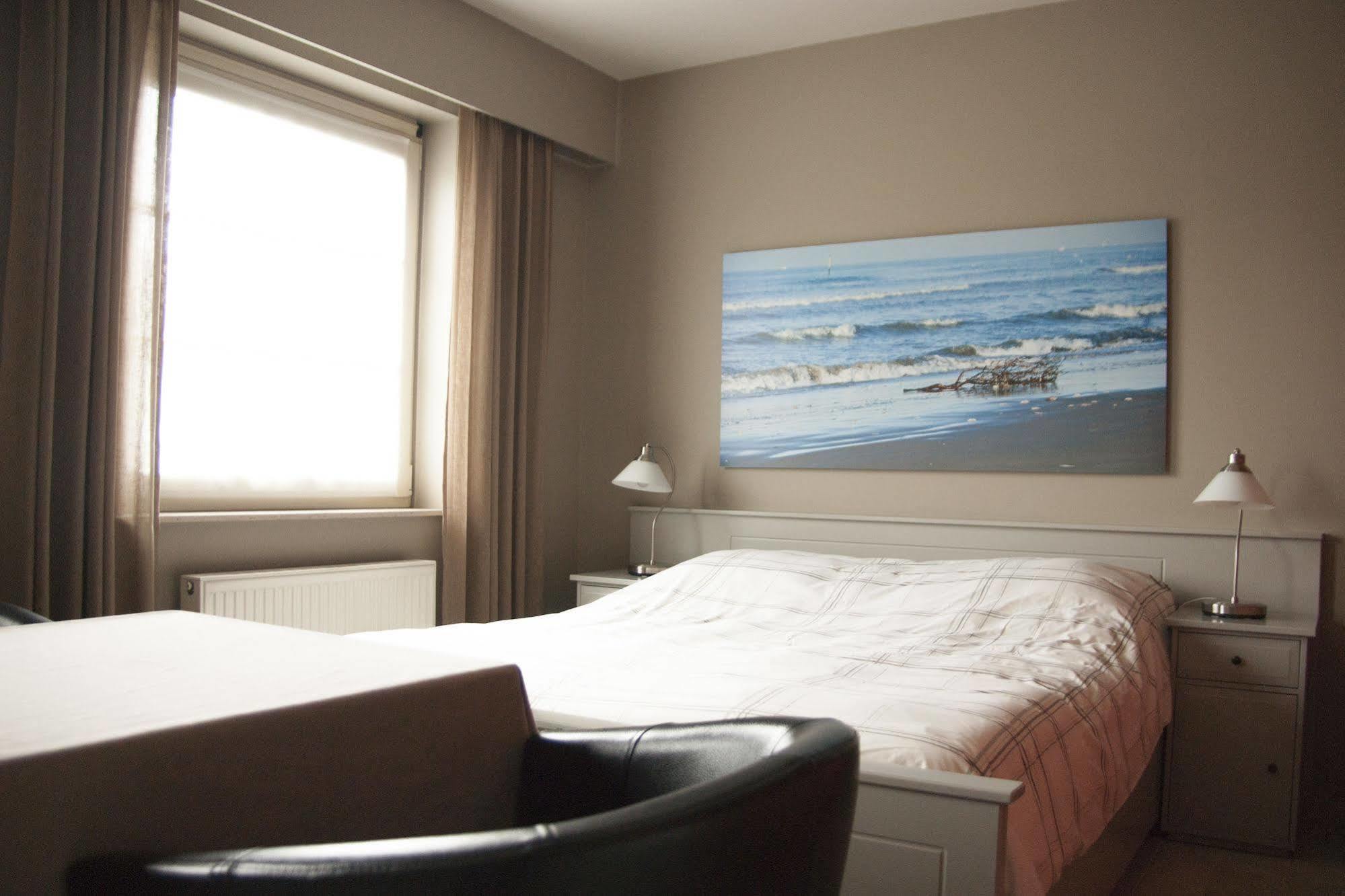 B&B The Beachhouse Oostduinkerke Exterior photo